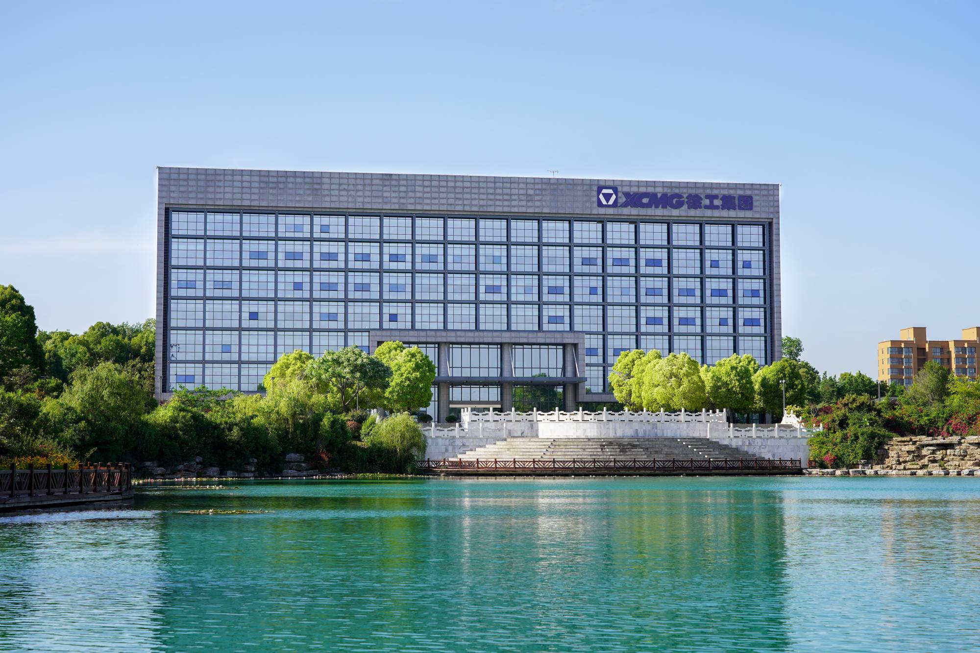 冰球突破mg机械(000425.SZ)吸收合并冰球突破mg有限旗下所有资产，成功完成整体上市