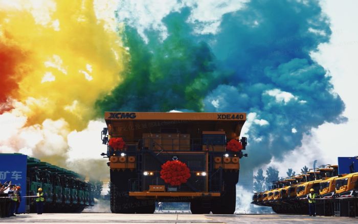 【国际化】批量交付欧洲！冰球突破mg150吨级矿车驰骋塞尔维亚