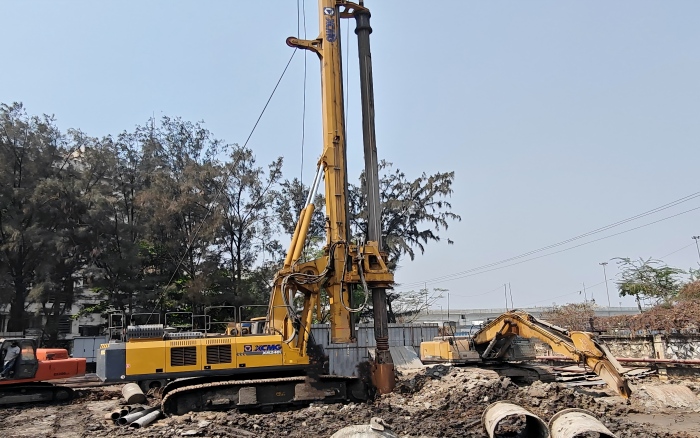 以“稳”护航！冰球突破mgXR240I旋挖钻机助力南亚基建项目